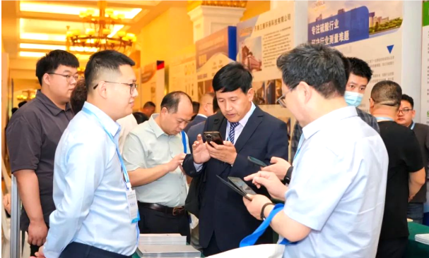 聚焦行業(yè)發(fā)展！公司高層出席 2025 重有色金屬先進(jìn)冶金研討會